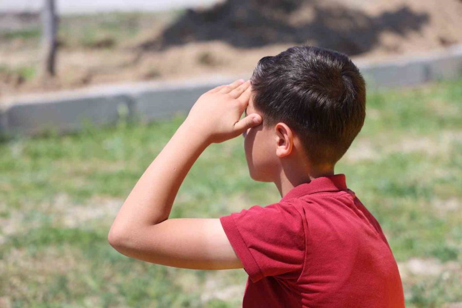 İlkokul Öğrencilerinin Tartışmasında Anne 10 Yaşındaki Çocuğu Darp Etti