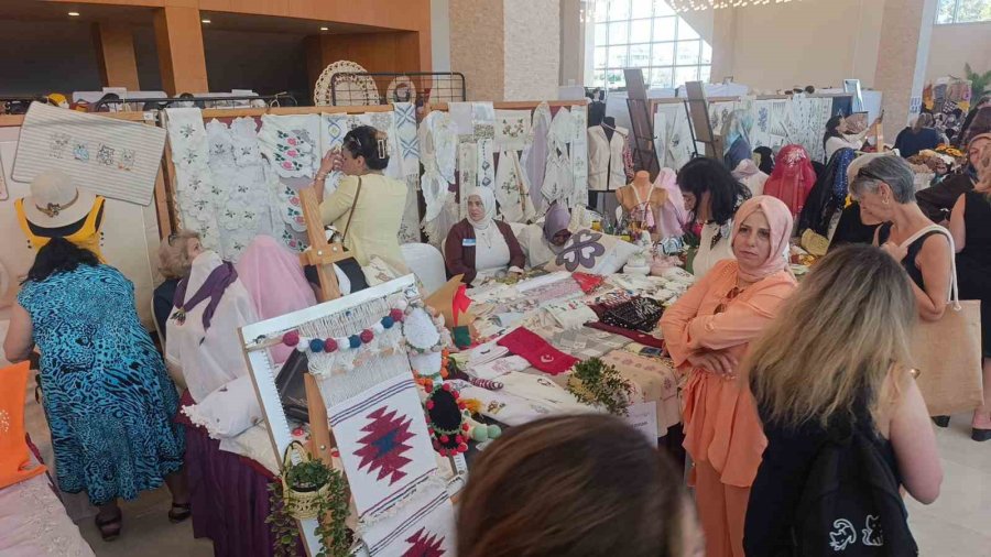 Manavgat’ta Halk Eğitim Merkezi’nin Açtığı 540 Kursta 17 Bin 380 Kursiyere Eğitim Verildi