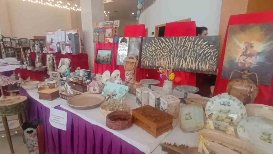 Manavgat’ta Halk Eğitim Merkezi’nin Açtığı 540 Kursta 17 Bin 380 Kursiyere Eğitim Verildi