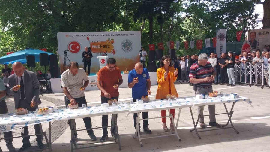 Mut’ta 64. Karacaoğlan Ve Kayısı Festivali Coşkuyla Başladı