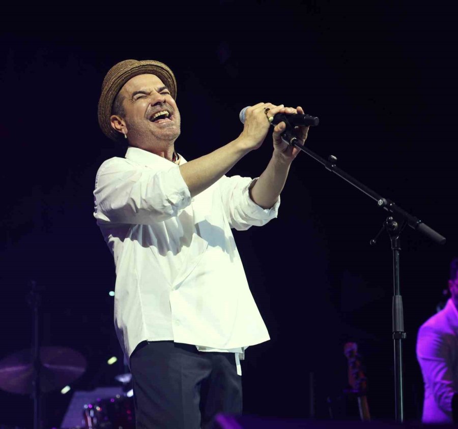 Caz Festivali’nde "kenan Doğulu" Rüzgarı