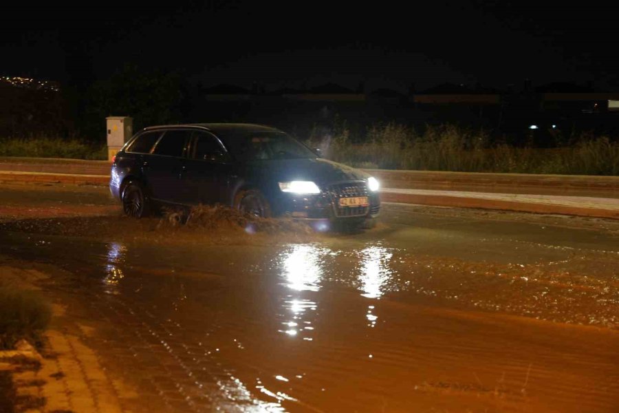Konya’da Dağlık Alandan Gelen Sel Etkili Oldu