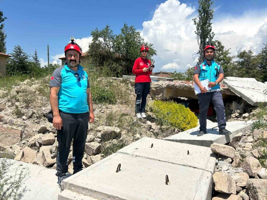 Niğde Umke Personeli Medikal Kurtarma Uygulamaları Eğitimini Tamamladı