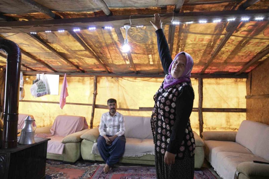 Yörük Çadırları Güneş Enerjisiyle Aydınlanıyor