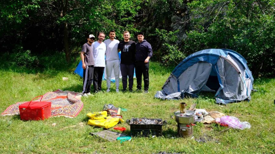 Konya’daki Mavi Boğaz Kanyonu Görsel Şölen Sunuyor