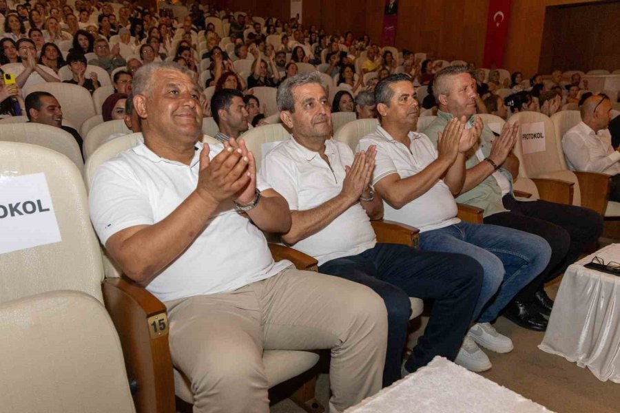 Manavgat Belediyesi Tsm Korosu’ndan Yaz Konseri