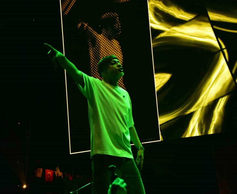 Mut Festivalinde Ceza Ve Simge Rüzgarı Esti