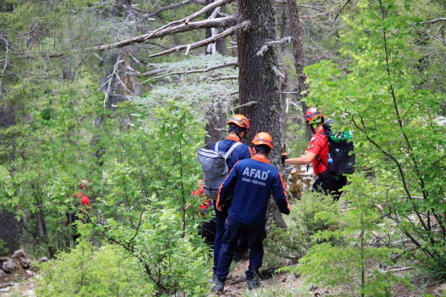 Cep Telefonundan Gönderdikleri Sos Mesajı İle Kurtarıldılar
