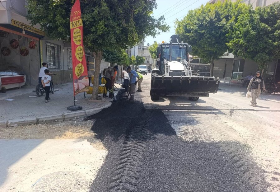 Akdeniz’de Altyapı Çalışmaları Sonrası Bozulan Yollar Asfaltlanıyor