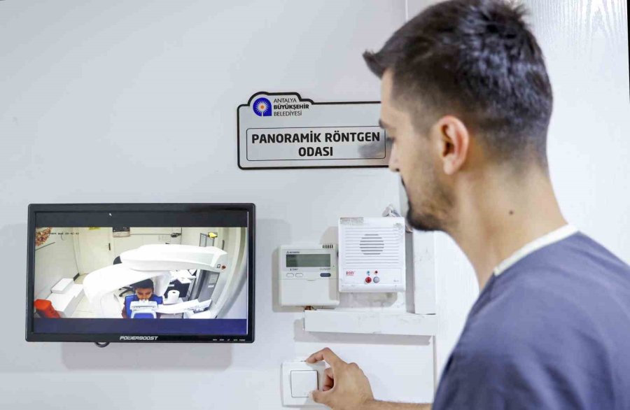 Büyükşehir’den Ağız Ve Diş Sağlığına Ücretsiz Dokunuş