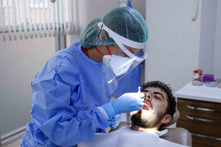 Büyükşehir’den Ağız Ve Diş Sağlığına Ücretsiz Dokunuş