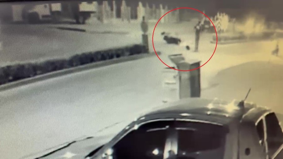 Dönüş Yapan Motosiklete Çarptı, Olay Yerinden Kaçtı: 1 Yaralı