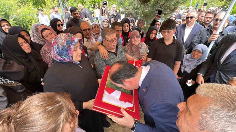 Şehit İtfaiye Eri Mehmet Tekeli Son Yolculuğuna Uğurlandı