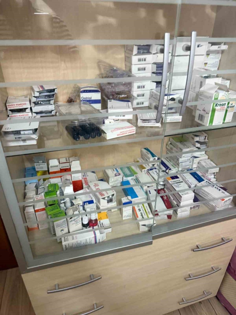 Yabancı Uyruklu Sahte Doktor Yakalandı: Evinden Ultrason Cihazı Bile Çıktı