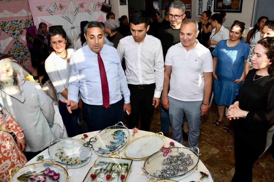 Silifke Halk Eğitimi Merkezi Sergisi Açıldı