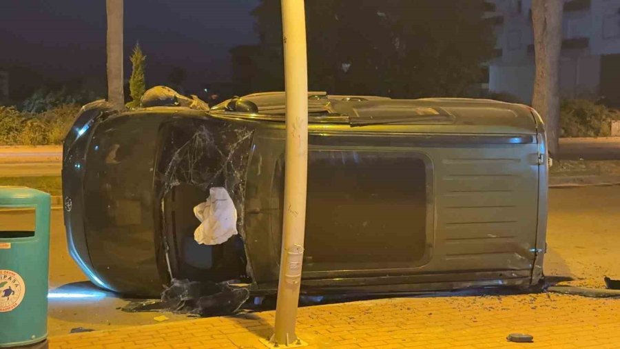 Otomobil Takla Attı, Ortalık Savaş Alanına Döndü