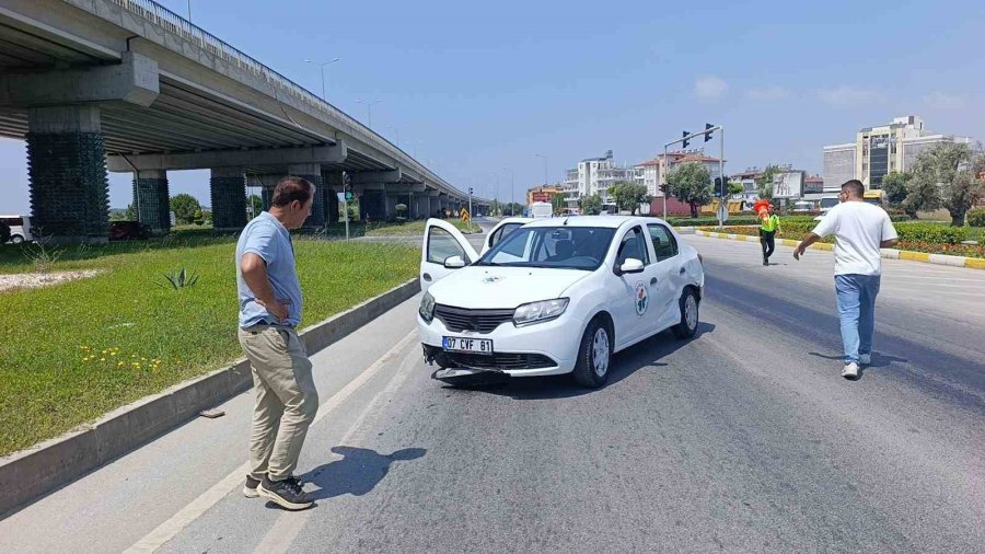Yağ Dökülen Yolda Kayarak 50 Metre Sürüklenen Motosikletli Yaralandı