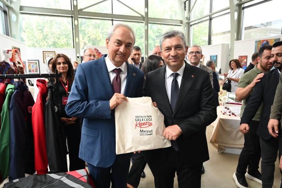 Hayat Boyu Öğrenme Haftası Sergisi Dokumapark’ta Açıldı