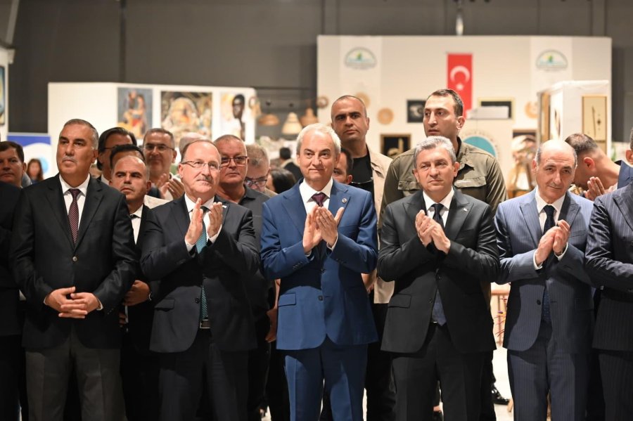 Hayat Boyu Öğrenme Haftası Sergisi Dokumapark’ta Açıldı