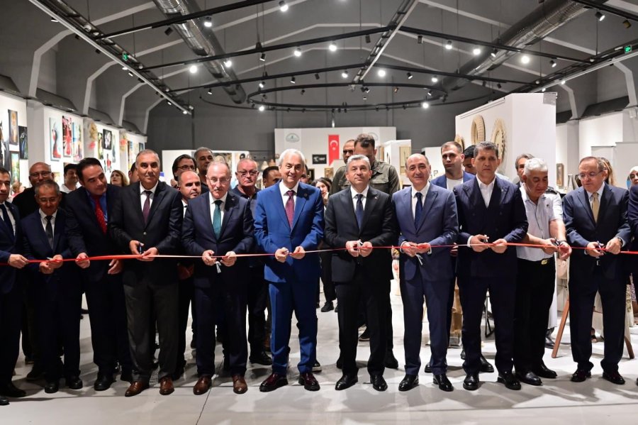 Hayat Boyu Öğrenme Haftası Sergisi Dokumapark’ta Açıldı