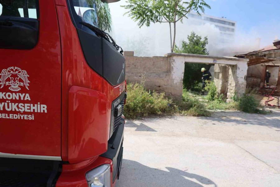 Konya’da Müstakil Evde Yangın Paniği