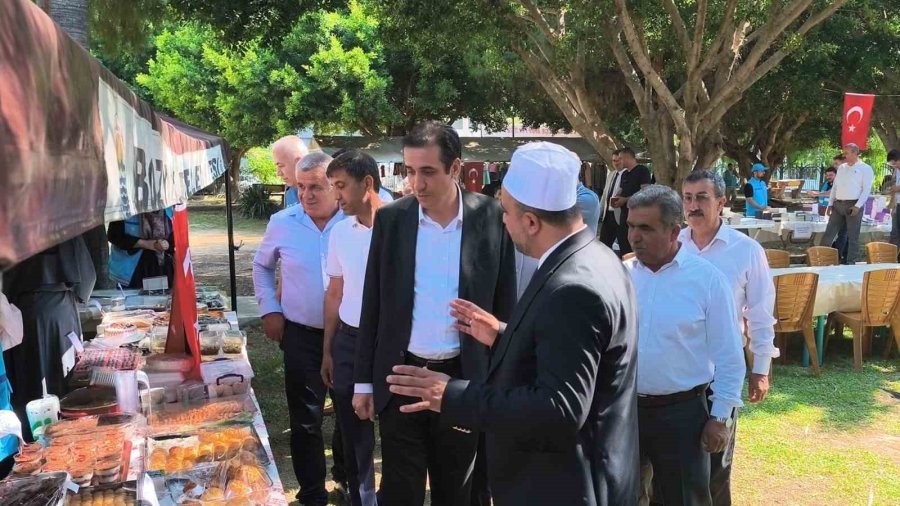 Bozyazı’da Kur’an Kursu Öğrencileri İçin Hayır Çarşısı Açıldı