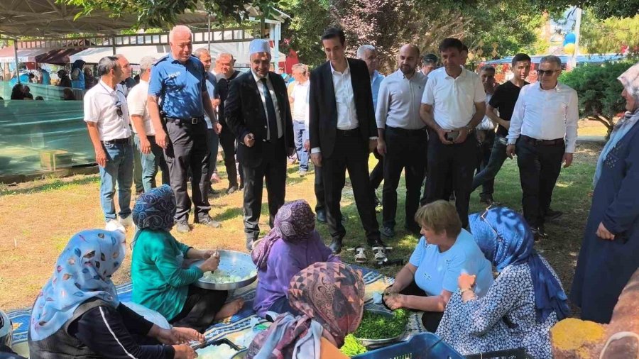 Bozyazı’da Kur’an Kursu Öğrencileri İçin Hayır Çarşısı Açıldı