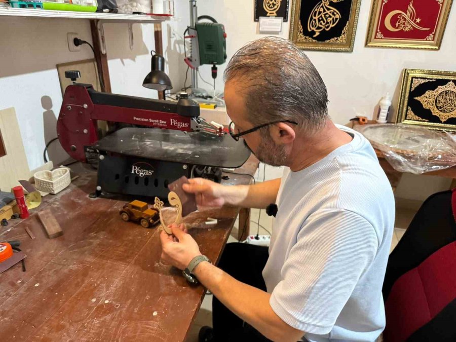 Ahşaba Sanatla Hayat Veriyor: 12 Yıllık Naht Tutkusu