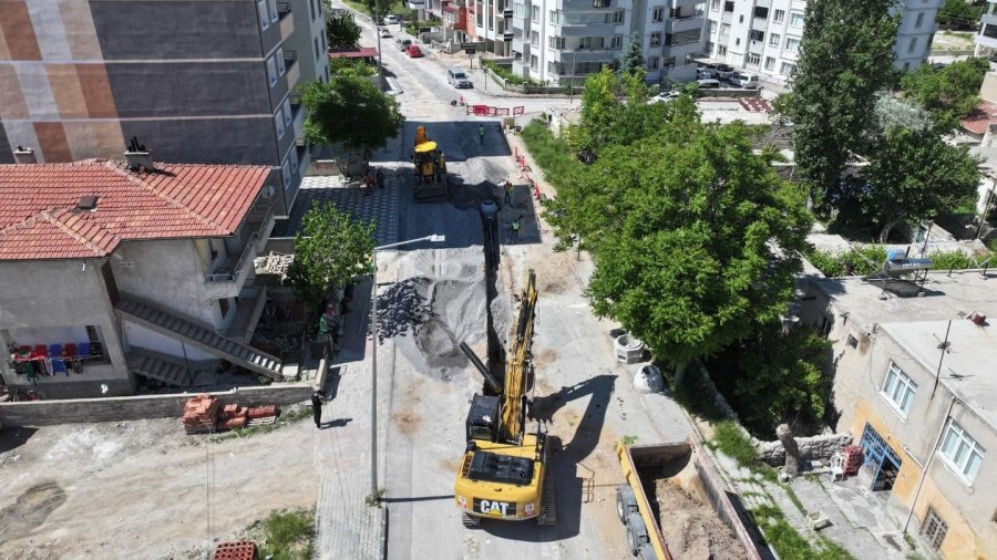 Niğde Belediyesi’nden Kent Genelinde Yol Ve Altyapı Seferberliği