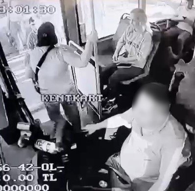 Otobüste Ücretsiz Ulaşım Kartında Sorun Yaşayan Gazi Eşi, Rencide Edildiği Gerekçesiyle Suç Duyurusunda Bulundu