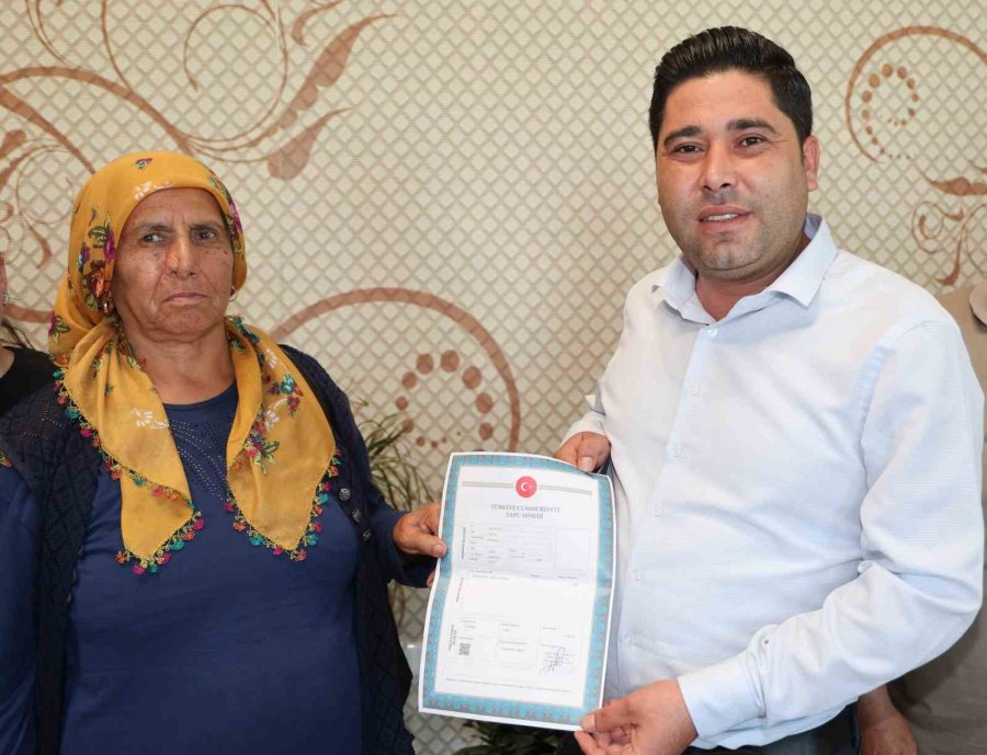 Aksu’da 12 Vatandaş Tapularıyla Buluştu