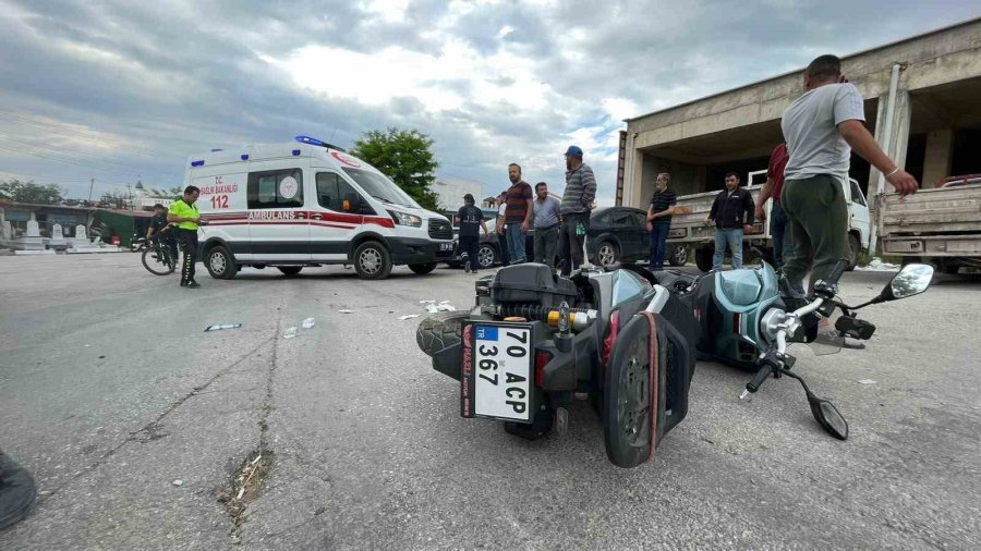 Karaman’da Motosikletler Çarpıştı: 2 Yaralı