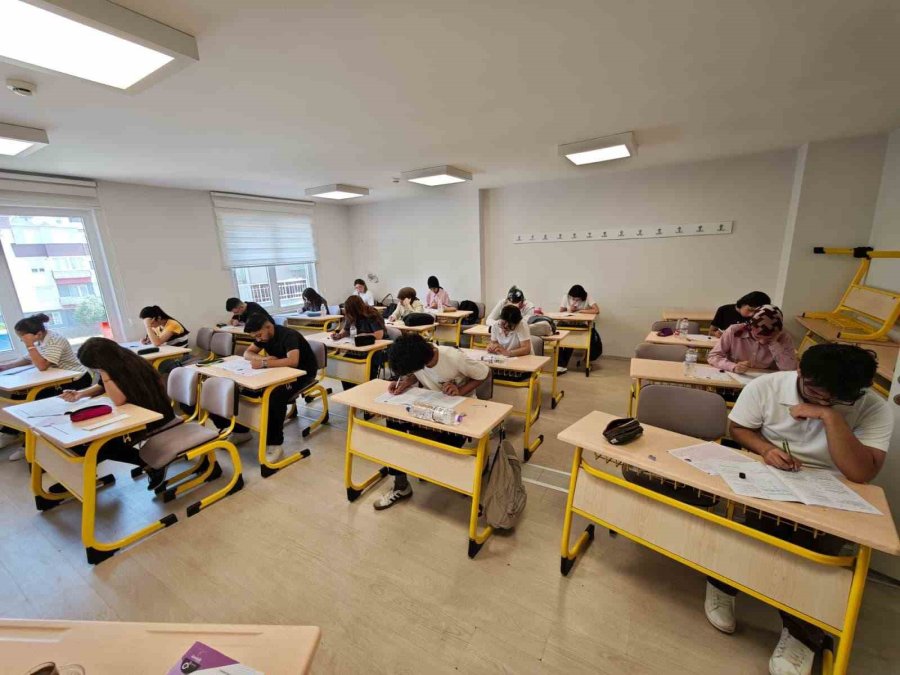 Kepez Belediyesi’nden Yks Adaylarına Tam Destek