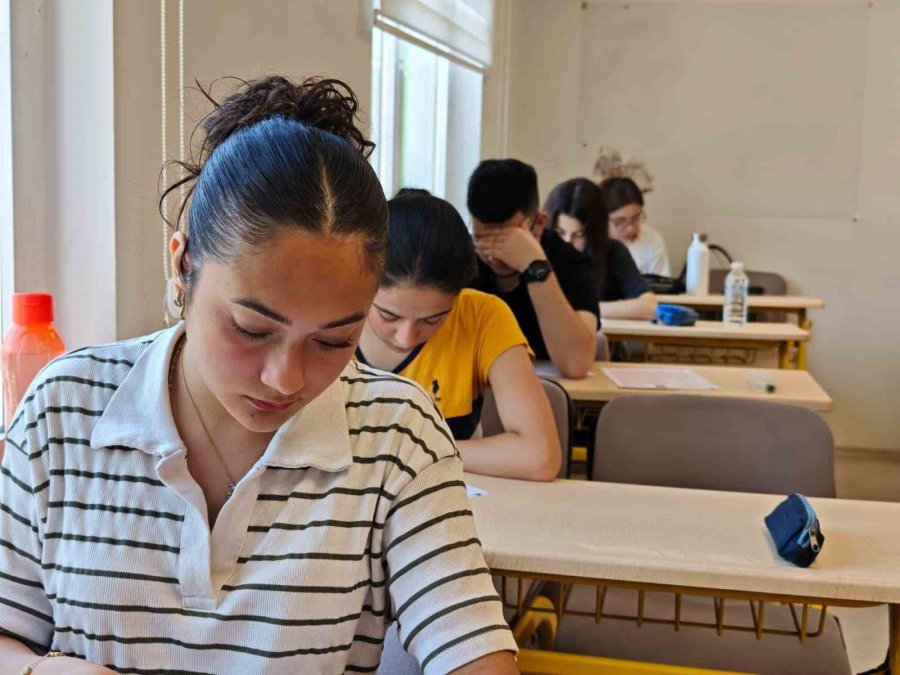 Kepez Belediyesi’nden Yks Adaylarına Tam Destek