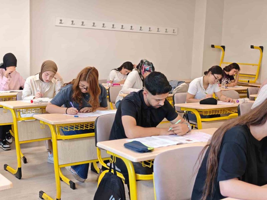Kepez Belediyesi’nden Yks Adaylarına Tam Destek