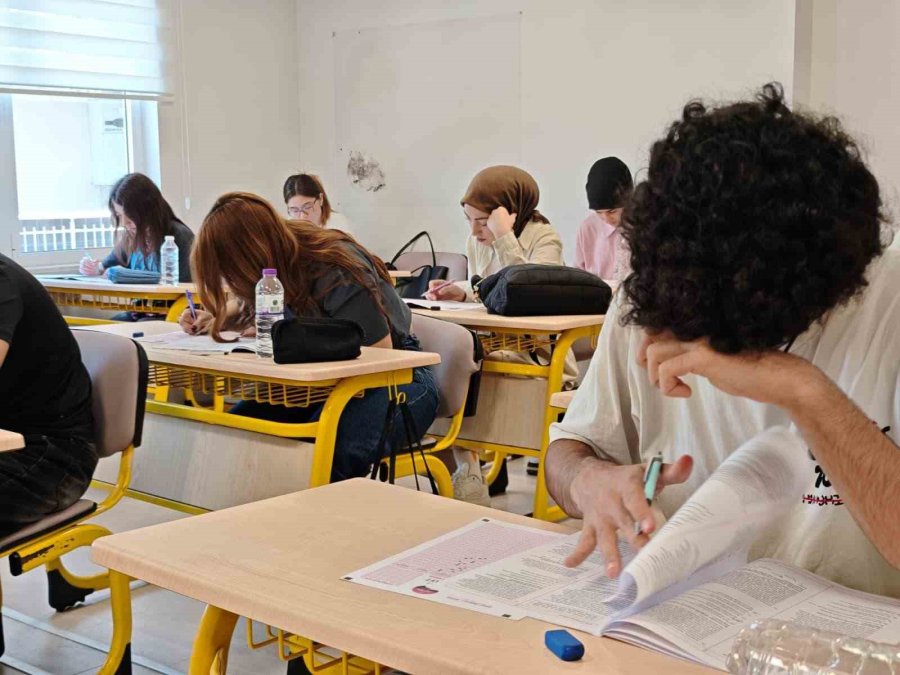Kepez Belediyesi’nden Yks Adaylarına Tam Destek