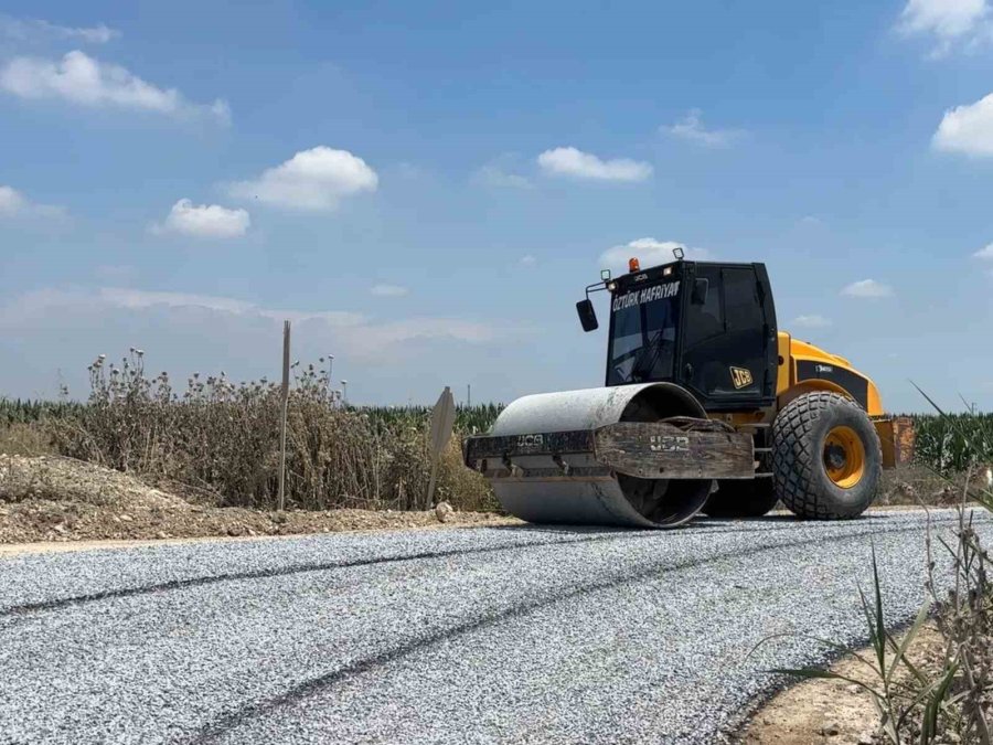 Tarsus’ta Denize Ulaşım Yolu Yenilendi