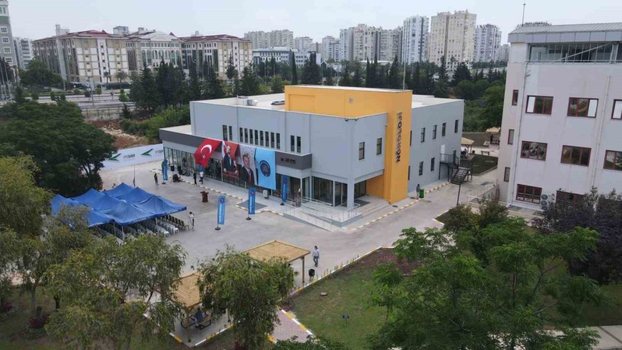 Akdeniz Üniversitesi Hastanesinde 9 Ayda Tamamlanan Nöroloji Polikliniği Açıldı