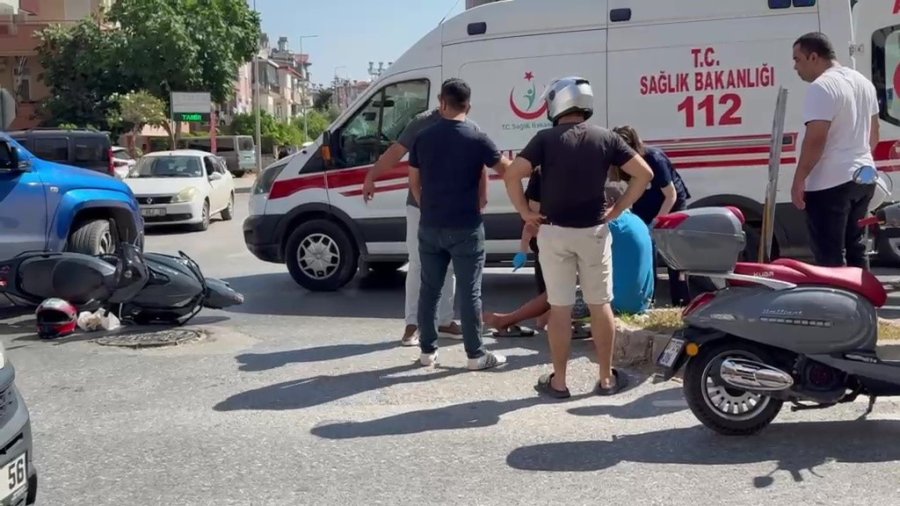 Kamyonet İle Motosiklet Çarpıştı:1 Yaralı