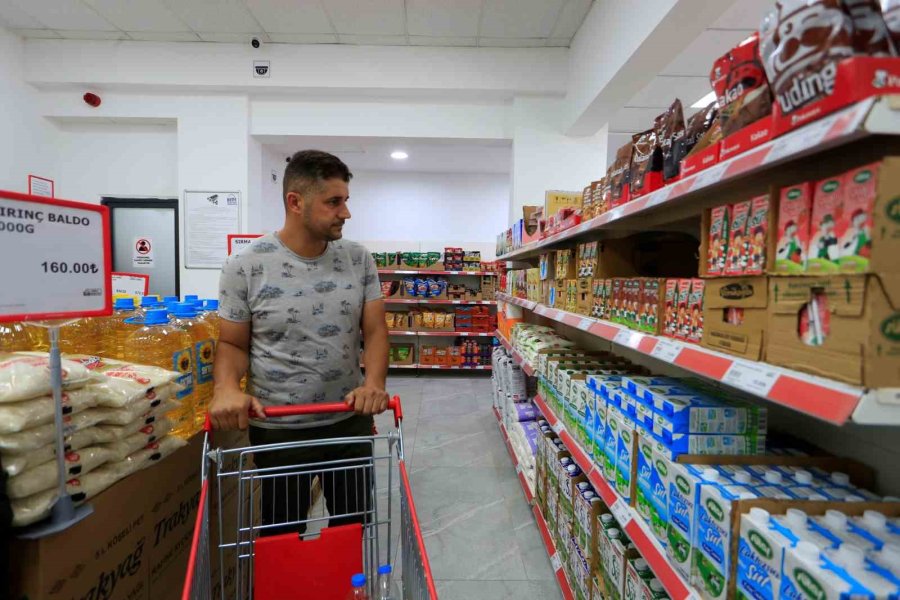 Kepez Kent Market Düşük Fiyatları İle Ev Ekonomisine Katkı Sağlıyor