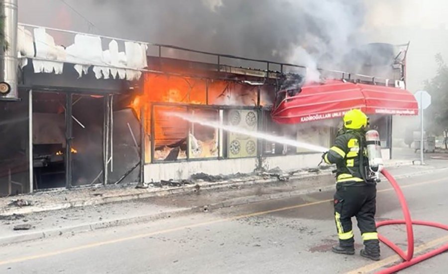 Mersin’de Ekmek Fırınında Yangın