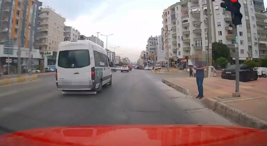 Araç Kamerası Kaydetti, Trafik İhlalleri Cezasız Kalmadı