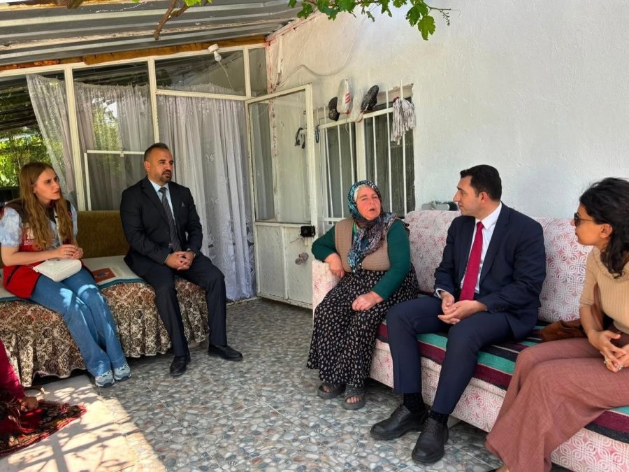 Selden Etkilenen Gümüşler Beldesine Psikososyal Destek