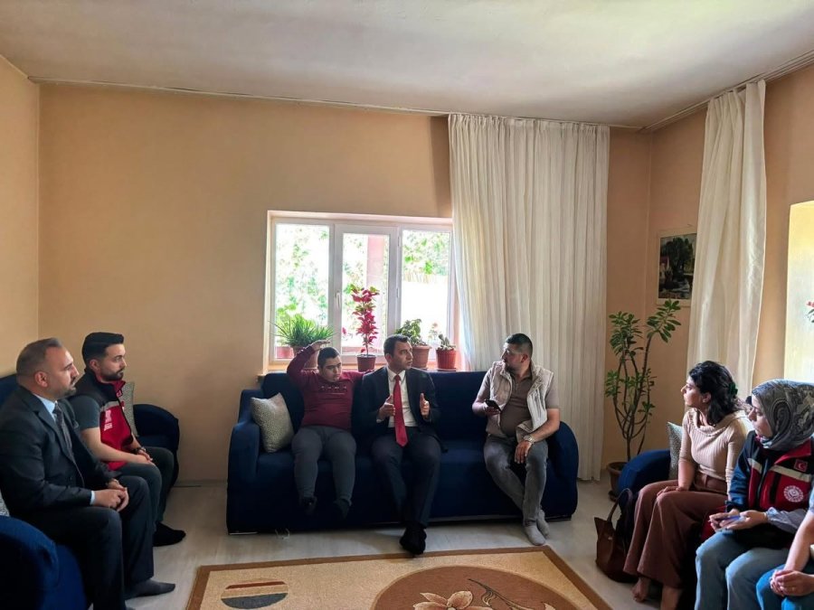 Selden Etkilenen Gümüşler Beldesine Psikososyal Destek