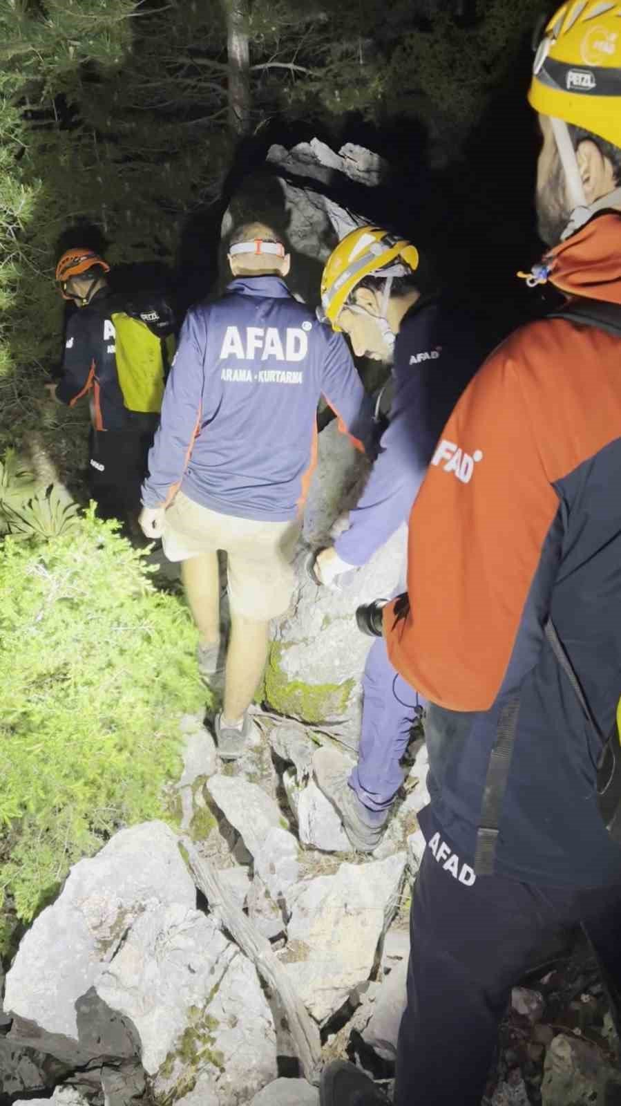 Uçurumun Dibinde Mahsur Kaldı, Afad’ın 8 Saatlik Operasyonuyla Kurtarıldı