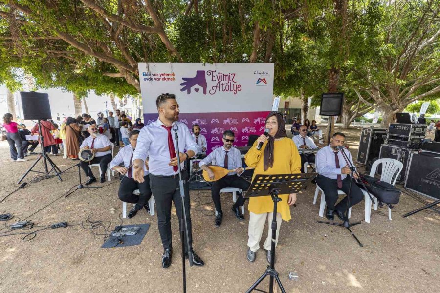 Mersin’de Kadın Emeği Sertifikayla Taçlandı