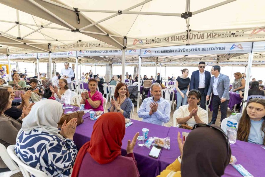 Mersin’de Kadın Emeği Sertifikayla Taçlandı