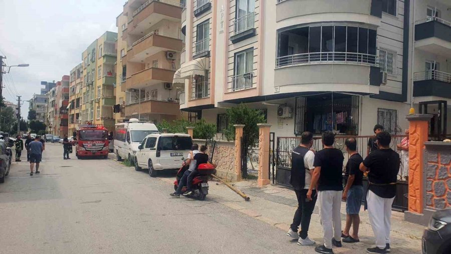 Tarsus’ta Halat Koptu, 2 İşçi Yaralandı