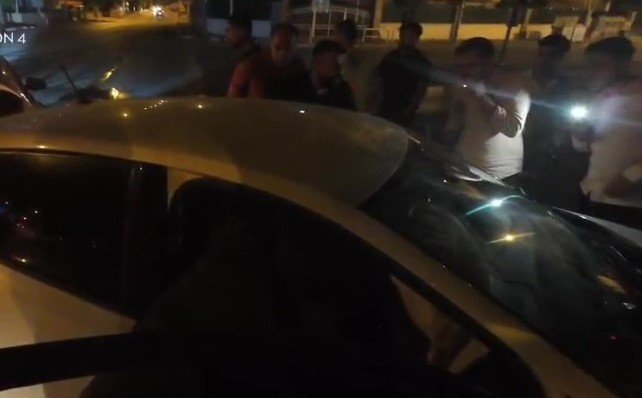 Antalya’da Otomobiller Kavşakta Çarpıştı: 2 Yaralı