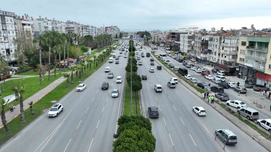 Gazi Bulvarı’nda Trafik Akışını Rahatlatmak İçin Çalışma Başlatıldı